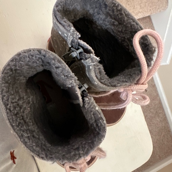 See Kai Run Boots, kids size 7 - Picture 3 of 4